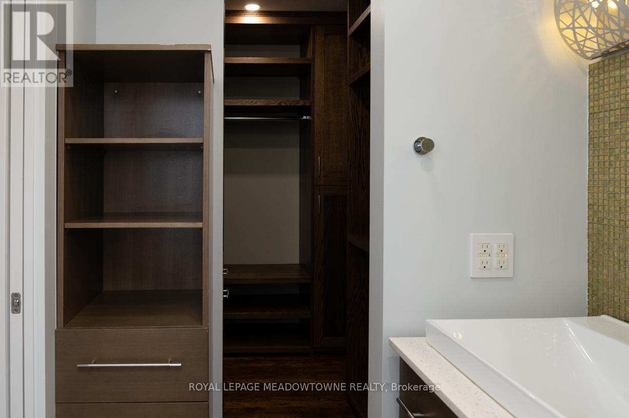 1435 Petrie Way, Mississauga, Ontario  L5J 3Z7 - Photo 26 - W13068820