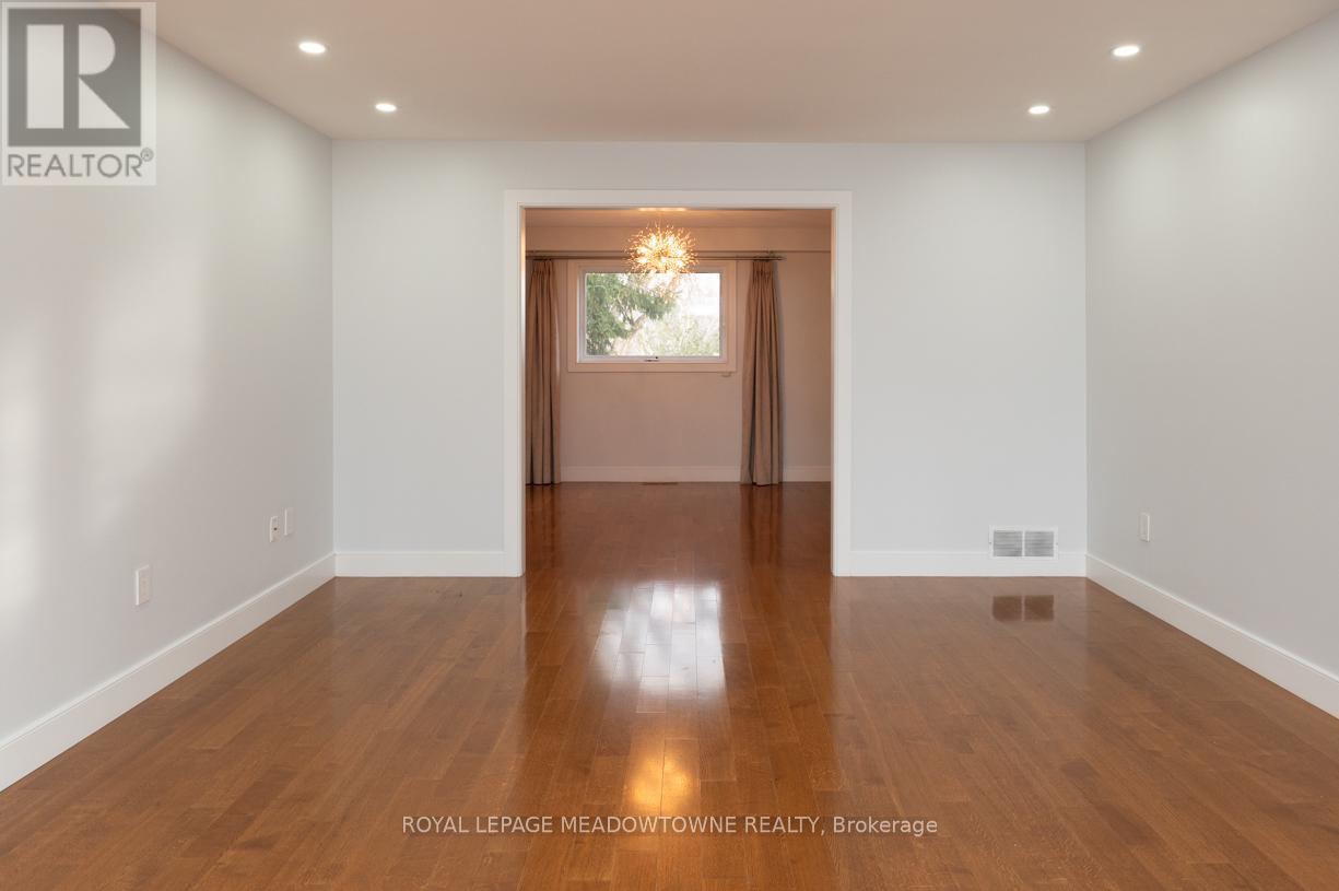 1435 Petrie Way, Mississauga, Ontario  L5J 3Z7 - Photo 6 - W13068820