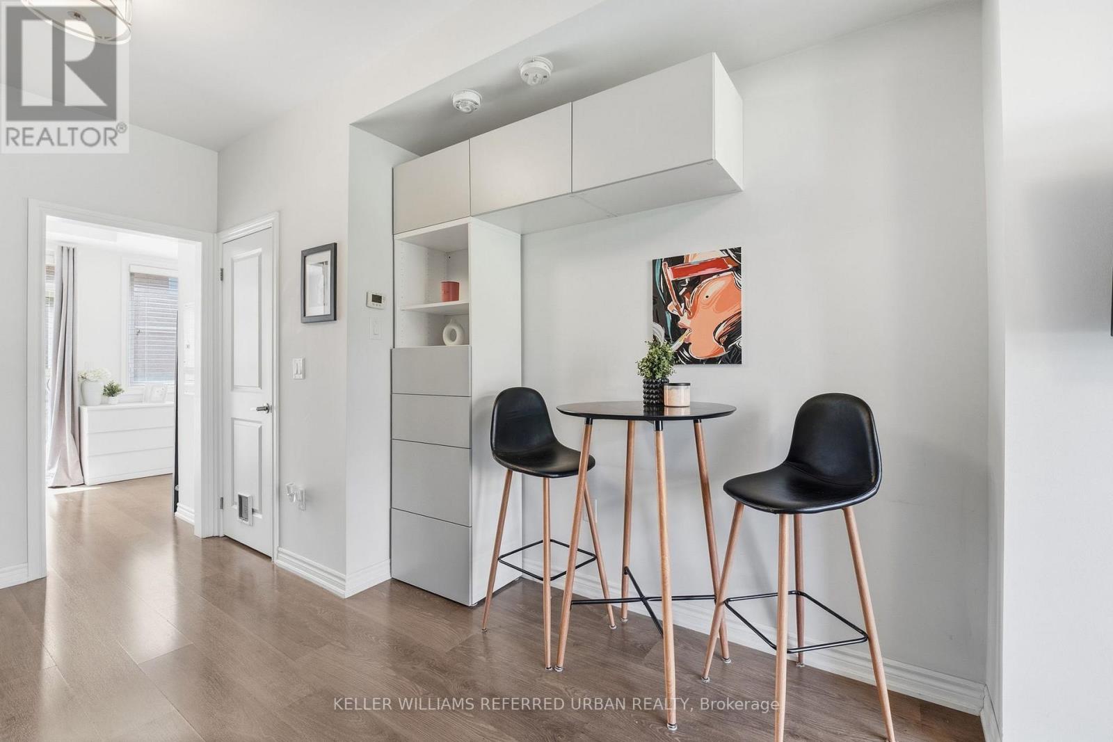 241 - 390 Hopewell Avenue, Toronto, Ontario  M6E 2S2 - Photo 5 - W13068842