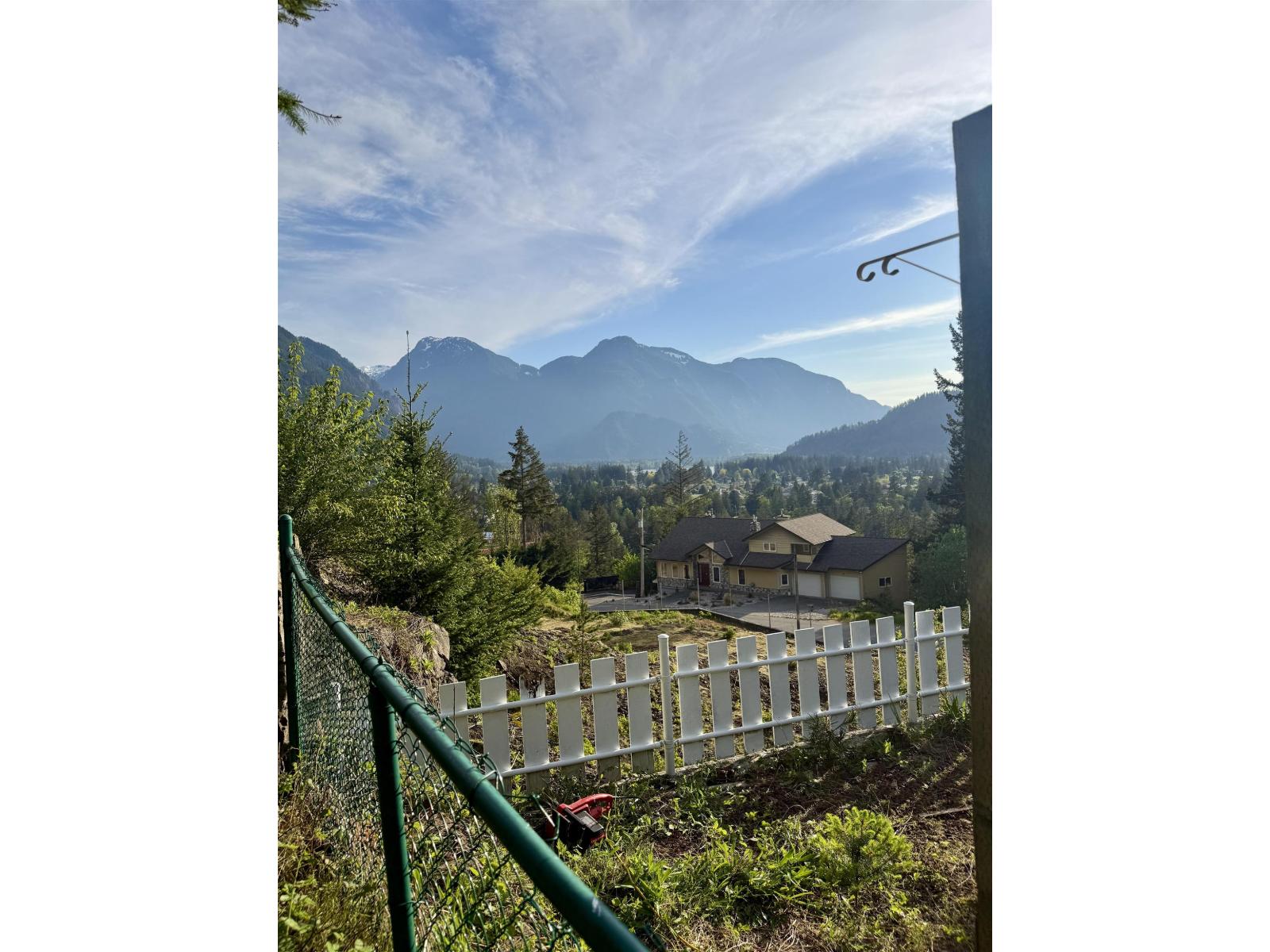 21647 Thacker Mtn Road, Hope, Hope, British Columbia  V0X 1L1 - Photo 2 - R3117946