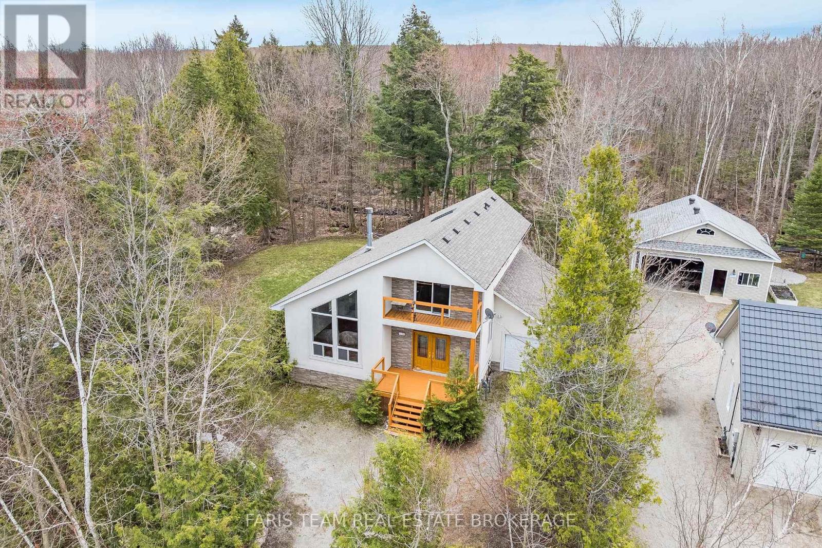 2384 CHAMPLAIN ROAD, Tiny, Ontario
