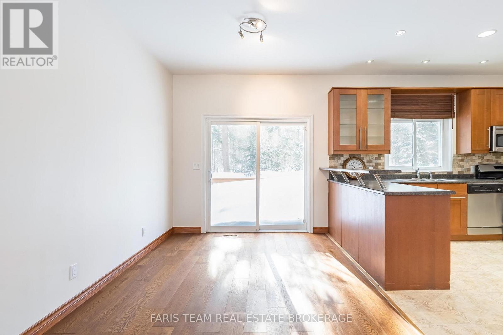 2384 Champlain Road, Tiny, Ontario  L9M 0C9 - Photo 11 - S12734696