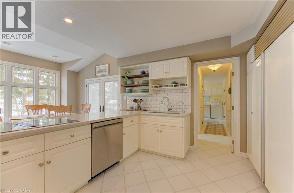 514 Colonial Drive, Waterloo, Ontario  N2K 1Z6 - Photo 16 - 40819045