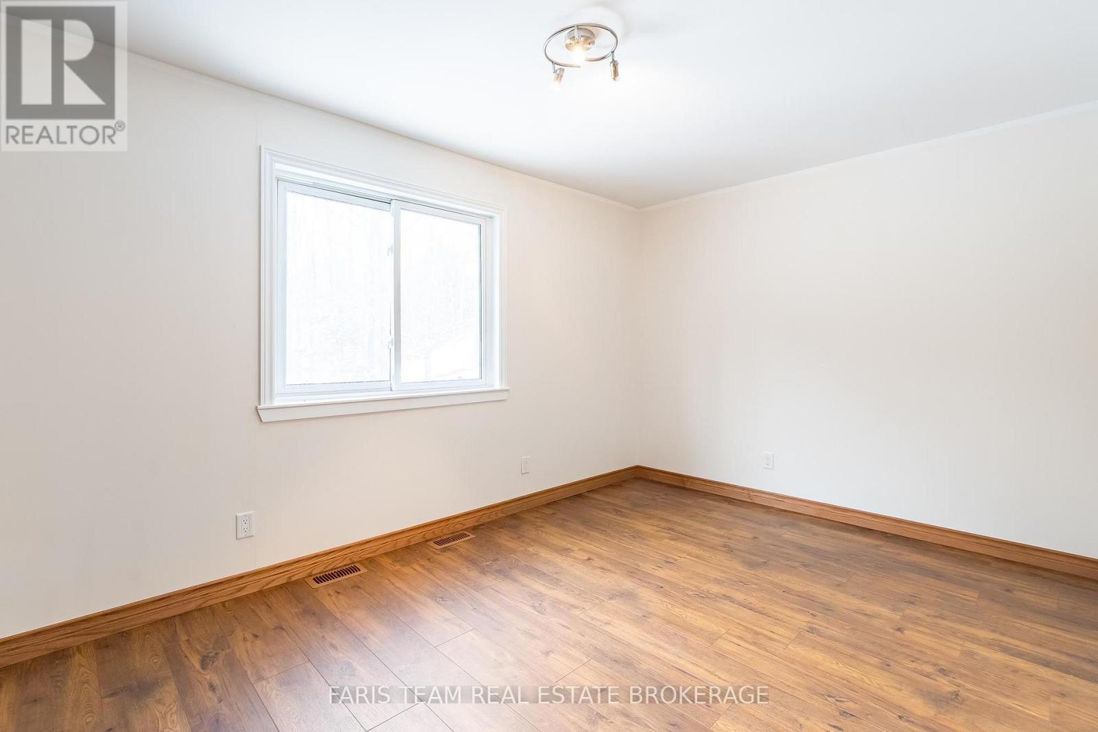 2384 Champlain Road, Tiny, Ontario  L9M 0C9 - Photo 22 - S12734696