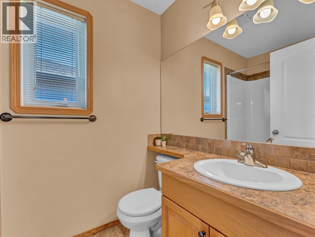 107 Vista Close Se, Medicine Hat, Alberta  T1B 0M3 - Photo 18 - A2302481