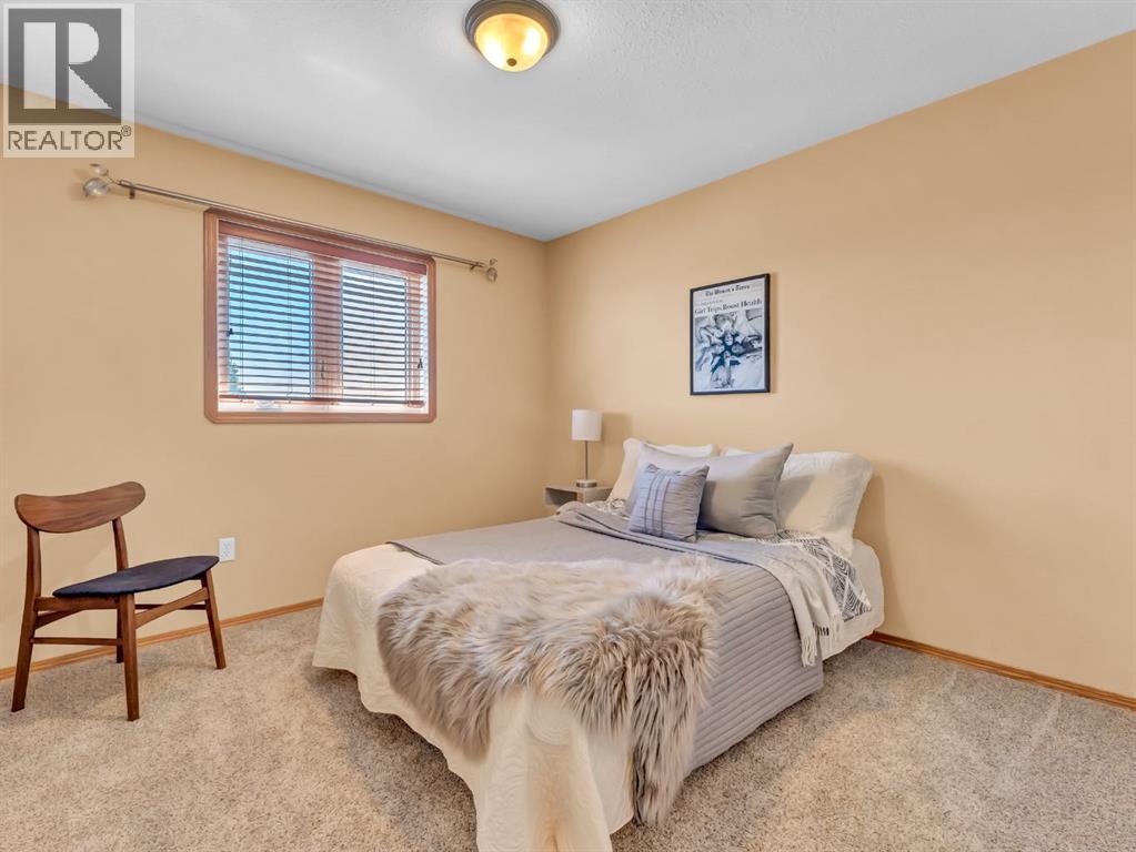 107 Vista Close Se, Medicine Hat, Alberta  T1B 0M3 - Photo 14 - A2302481