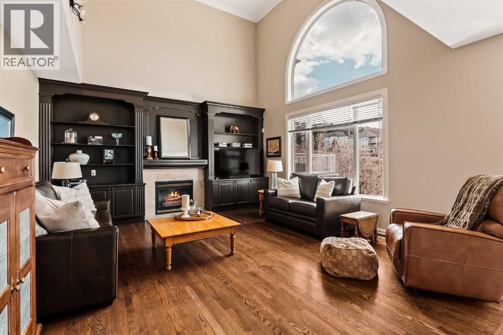 70 Patterson Close SW, Calgary, Alberta  T3H 3K2 - Photo 7 - A2299899