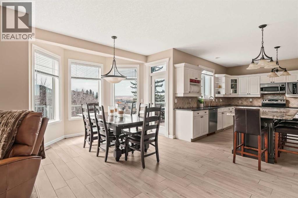 70 Patterson Close SW, Calgary, Alberta  T3H 3K2 - Photo 15 - A2299899