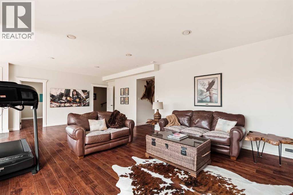 70 Patterson Close SW, Calgary, Alberta  T3H 3K2 - Photo 39 - A2299899