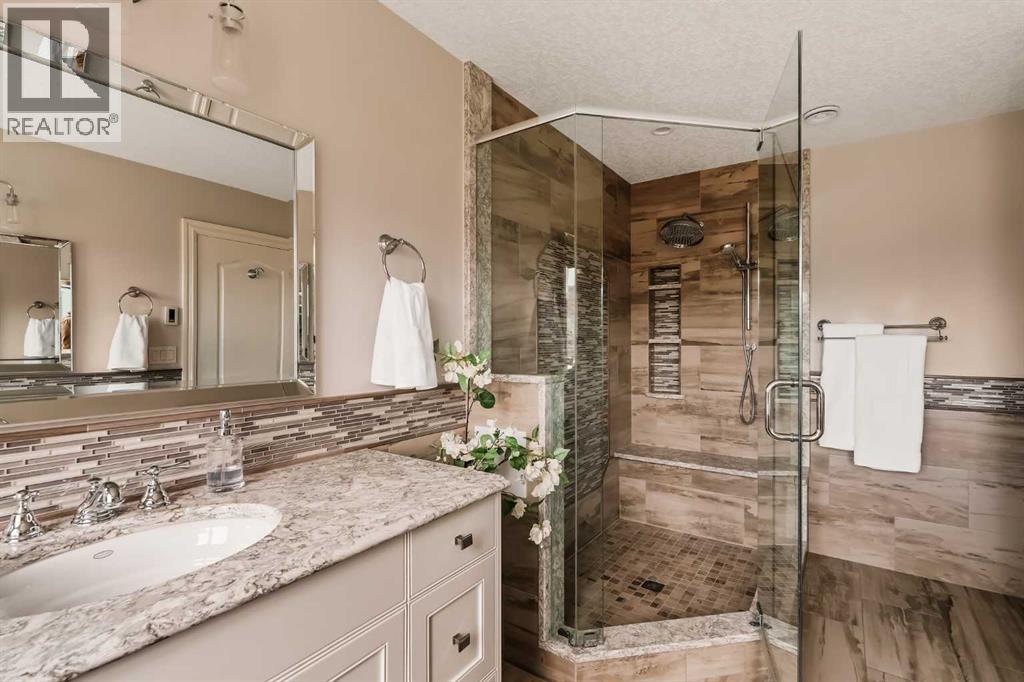 70 Patterson Close SW, Calgary, Alberta  T3H 3K2 - Photo 30 - A2299899