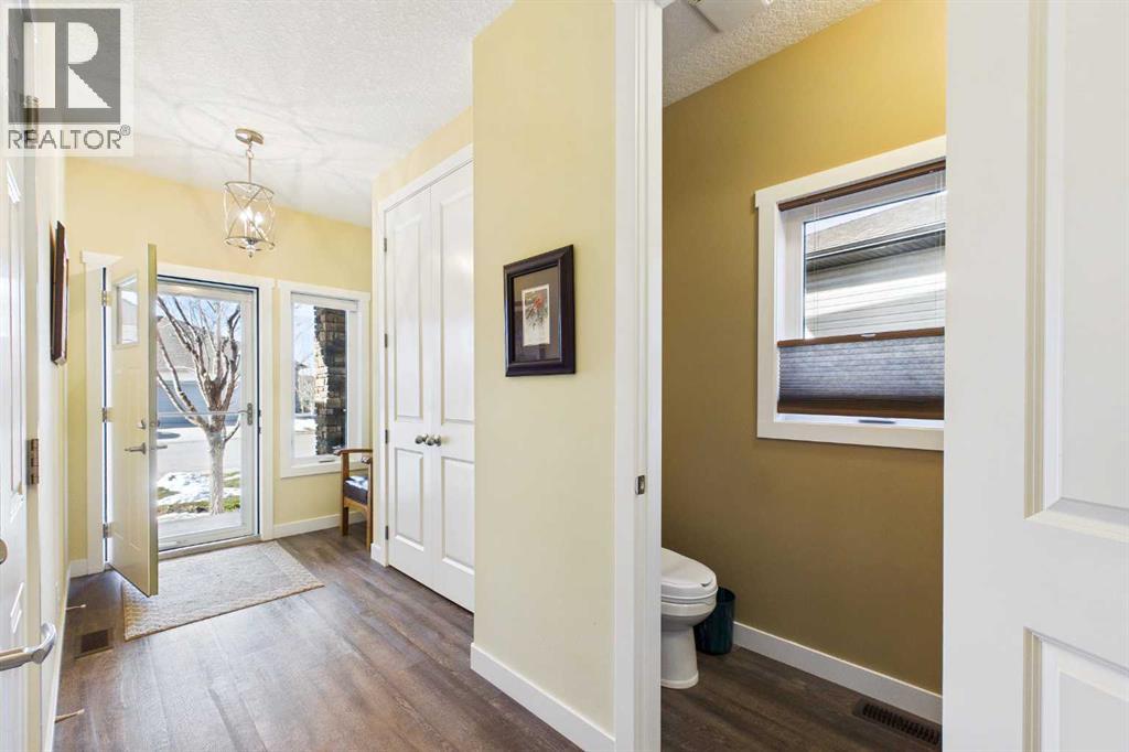 1910 High Park Circle NW, High River, Alberta  T1V 0E7 - Photo 3 - A2302091