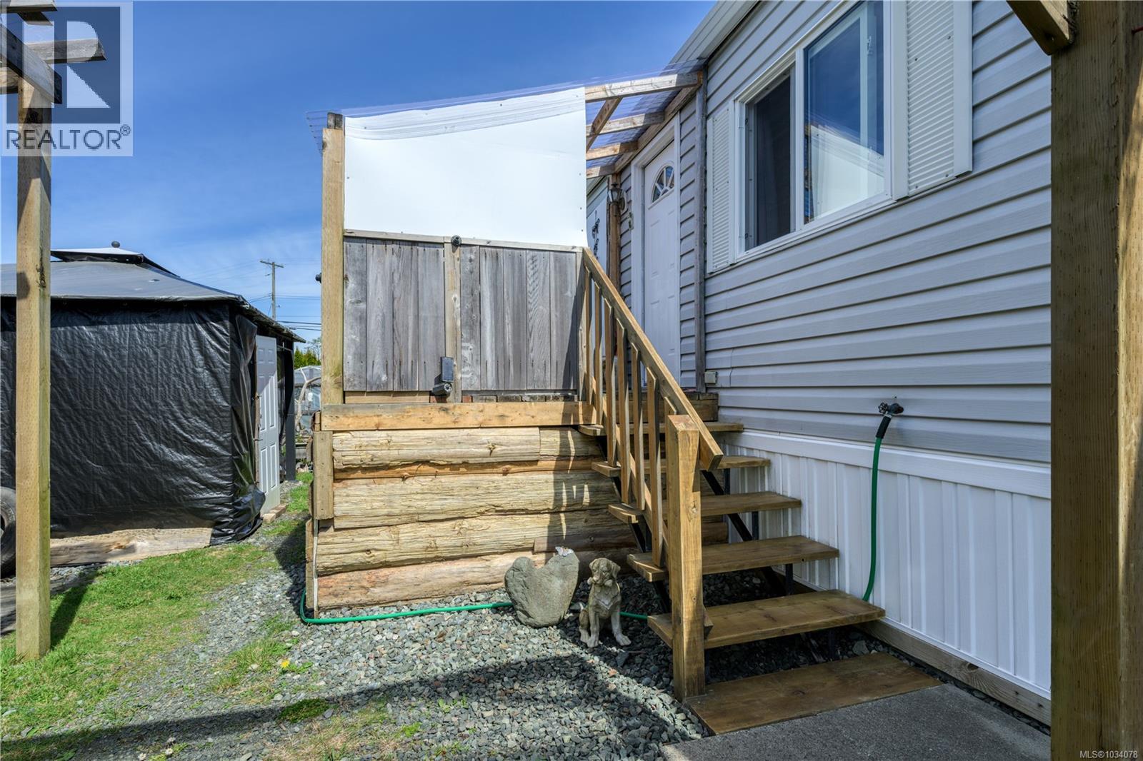 1 5250 Beaver Harbour Rd, Port Hardy, British Columbia  V0N 2P0 - Photo 2 - 1034078