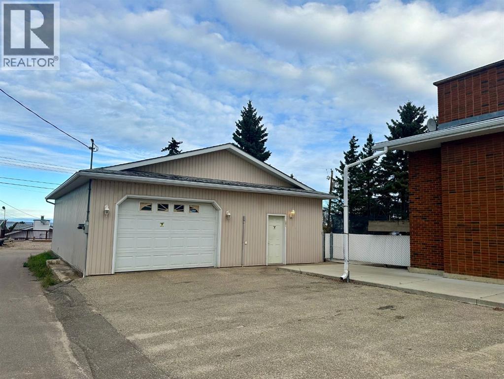 10016 103 Avenue, Lac La Biche, Alberta  T0A 2C0 - Photo 27 - A2175243