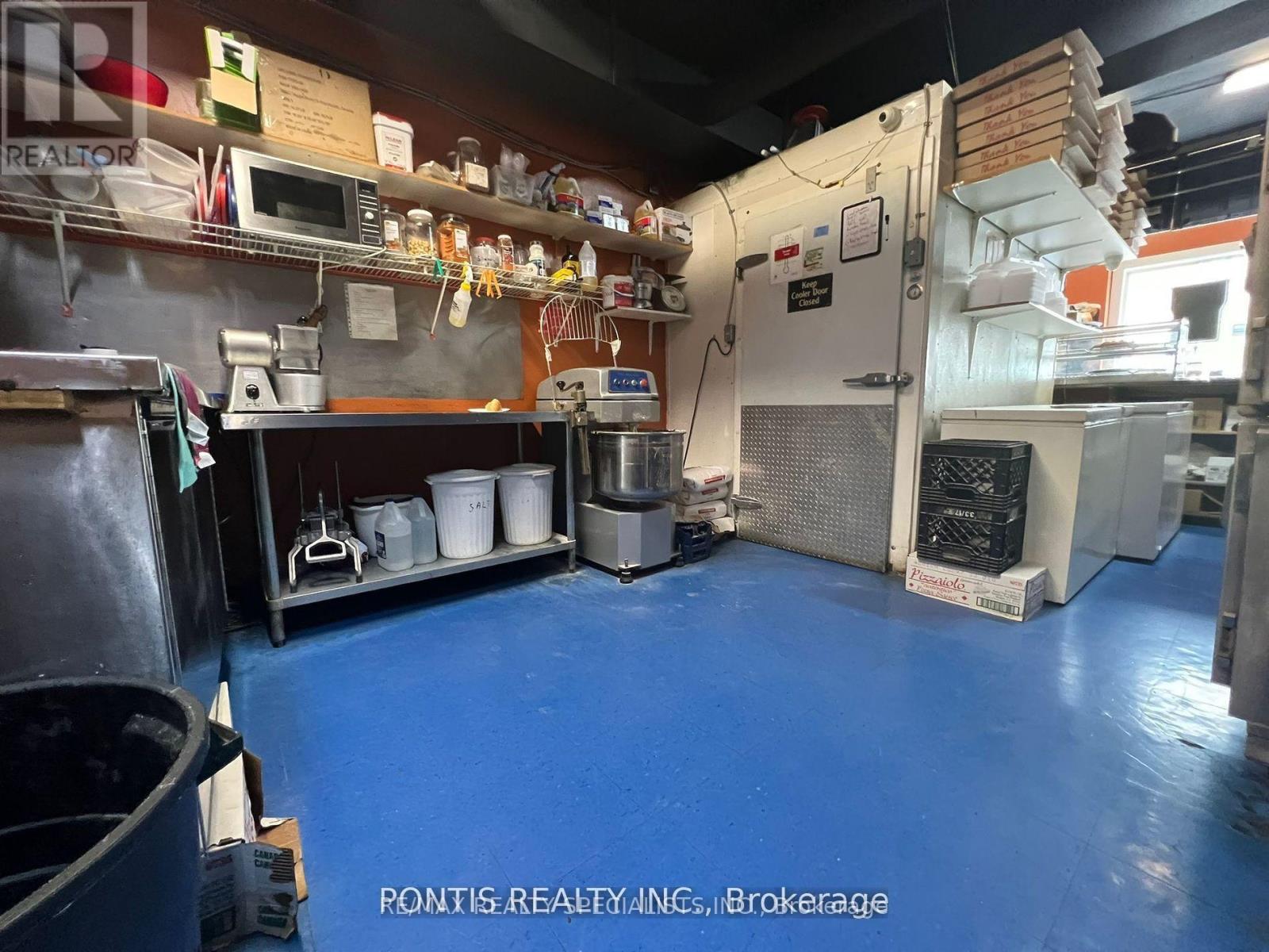 21 Mckay Street, Cambridge, Ontario  N1R 4G2 - Photo 6 - X13068958