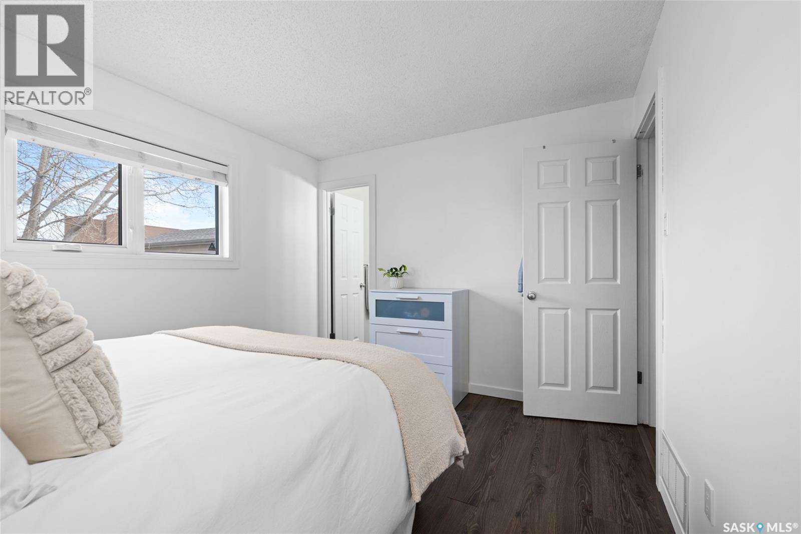 1235 Bourne Street N, Regina, Saskatchewan  S4X 3C1 - Photo 13 - SK034561