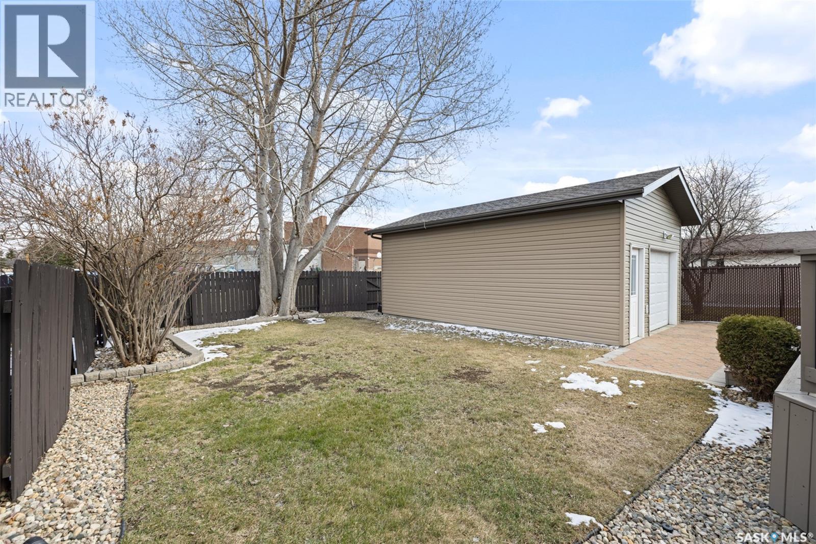 1235 Bourne Street N, Regina, Saskatchewan  S4X 3C1 - Photo 31 - SK034561