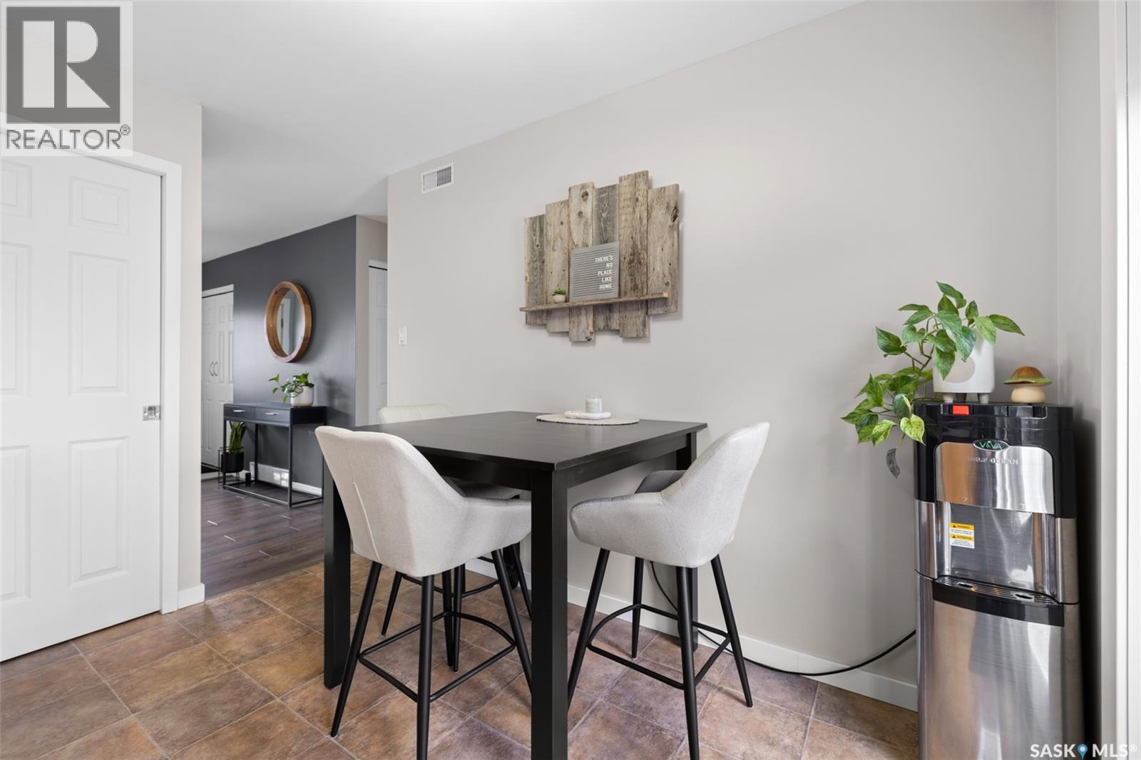 1235 Bourne Street N, Regina, Saskatchewan  S4X 3C1 - Photo 7 - SK034561