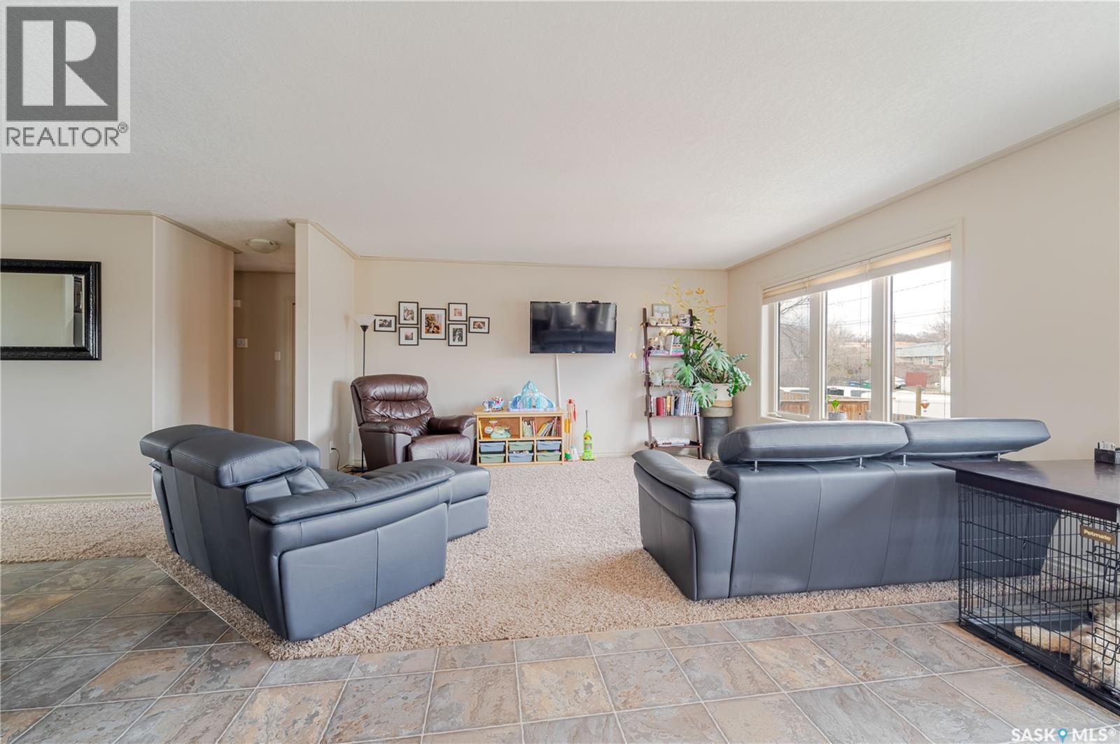 805 4th Avenue Nw, Moose Jaw, Saskatchewan  S6H 3W8 - Photo 21 - SK034483