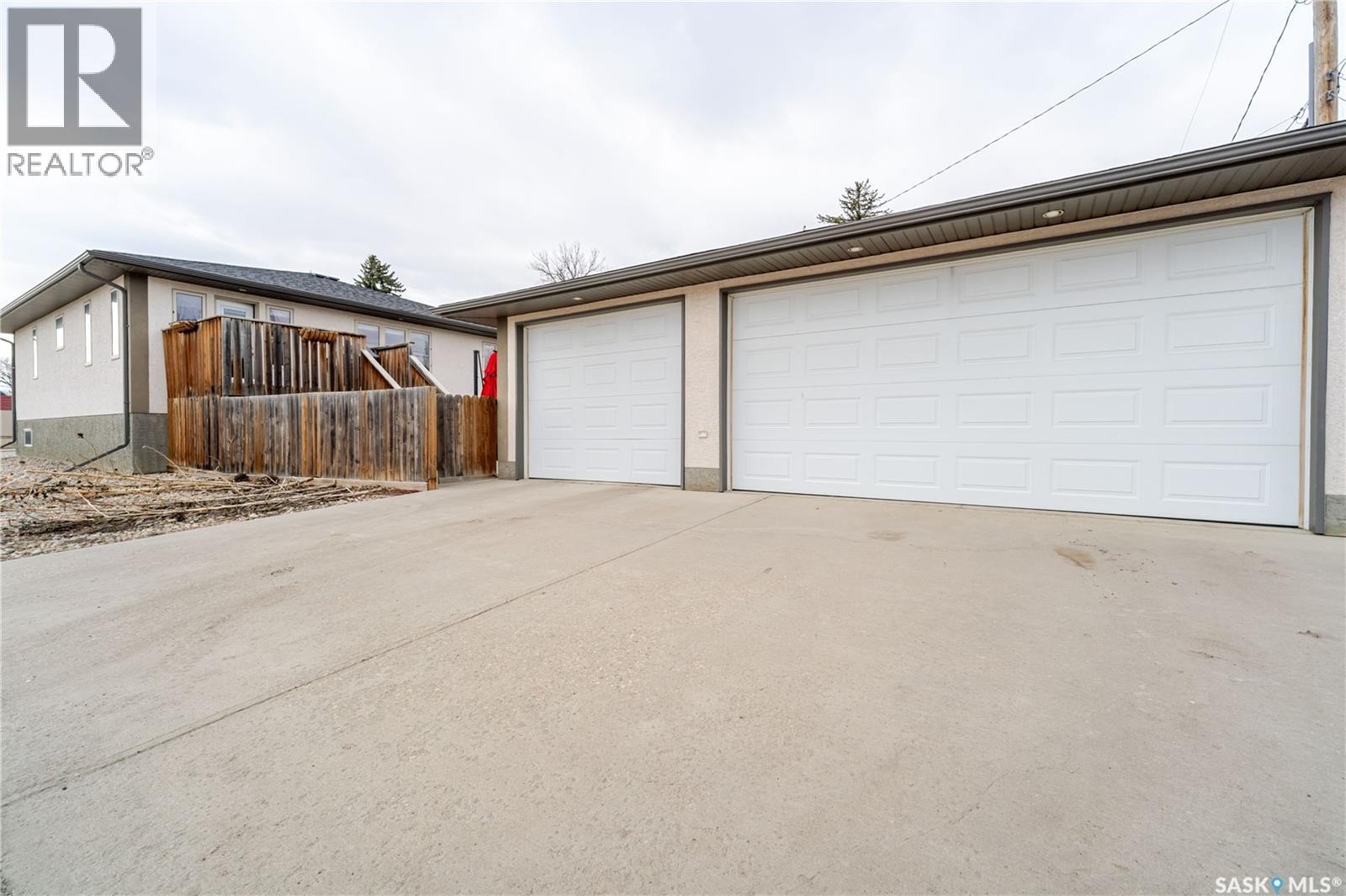 805 4th Avenue Nw, Moose Jaw, Saskatchewan  S6H 3W8 - Photo 45 - SK034483