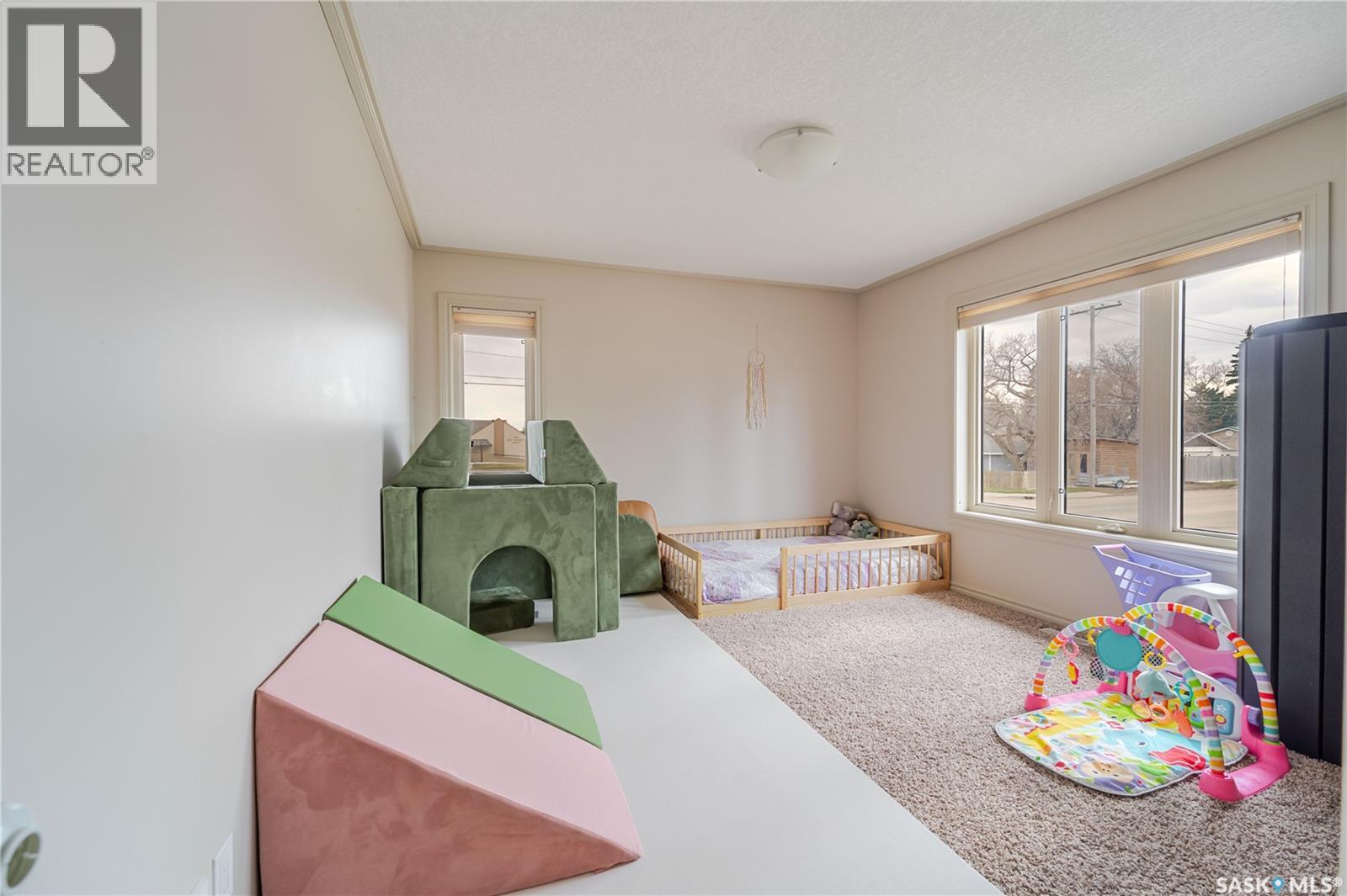 805 4th Avenue Nw, Moose Jaw, Saskatchewan  S6H 3W8 - Photo 7 - SK034483