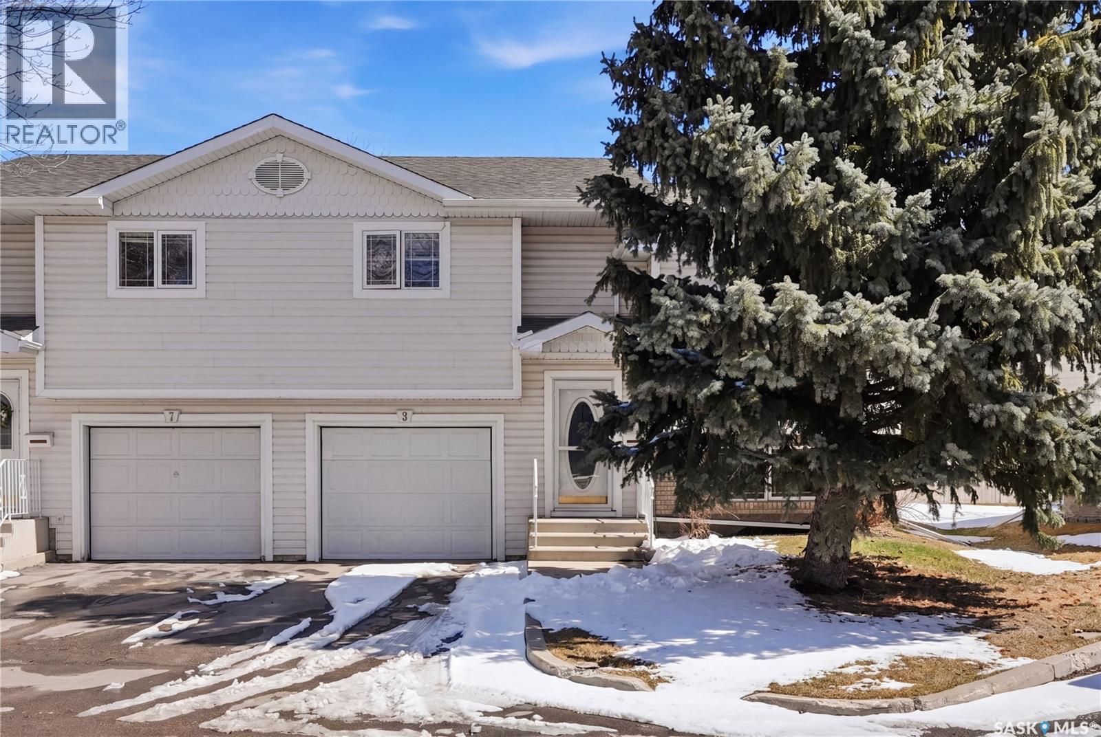 9 605 Perehudoff Crescent, Saskatoon, Saskatchewan  S7N 4N7 - Photo 2 - SK034478