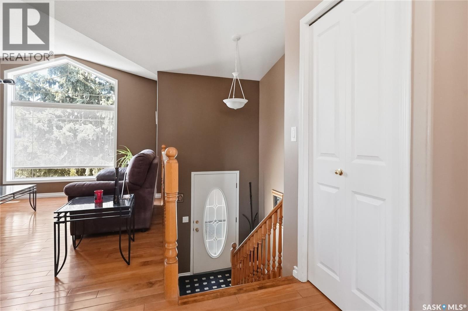 9 605 Perehudoff Crescent, Saskatoon, Saskatchewan  S7N 4N7 - Photo 3 - SK034478