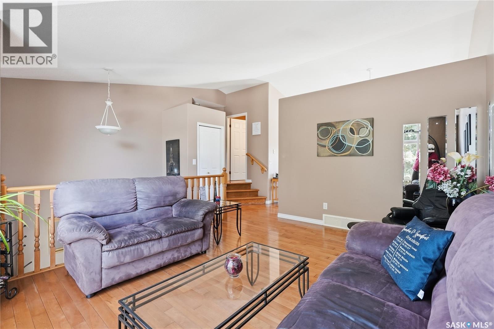 9 605 Perehudoff Crescent, Saskatoon, Saskatchewan  S7N 4N7 - Photo 5 - SK034478
