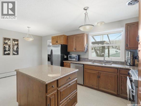 19 Dixon Crescent, Regina, Saskatchewan  S4N 1V3 - Photo 9 - SK034287