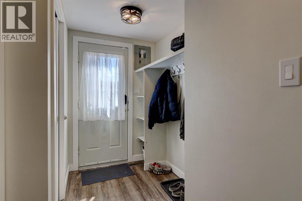 10018 79 Avenue, Grande Prairie, Alberta  T8V 4E8 - Photo 2 - A2306100