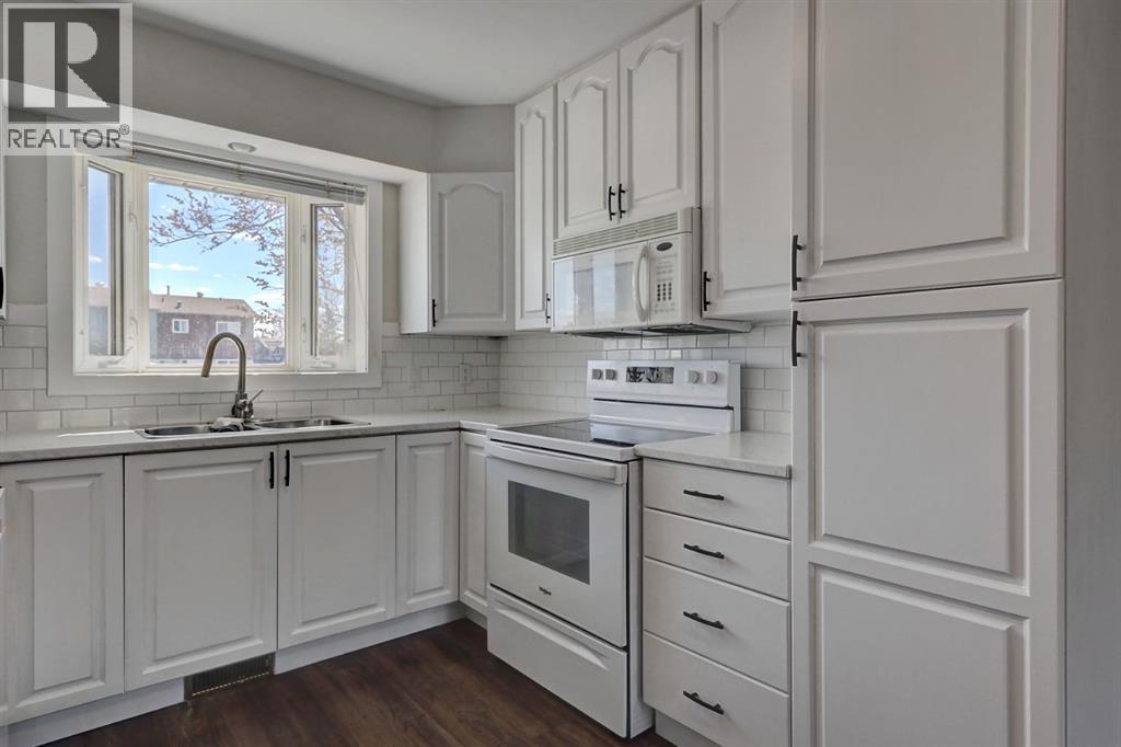 10018 79 Avenue, Grande Prairie, Alberta  T8V 4E8 - Photo 7 - A2306100