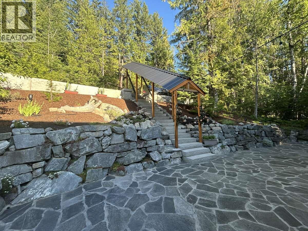 82 Walker Road, Enderby, British Columbia  V0E 1V5 - Photo 6 - 10385661
