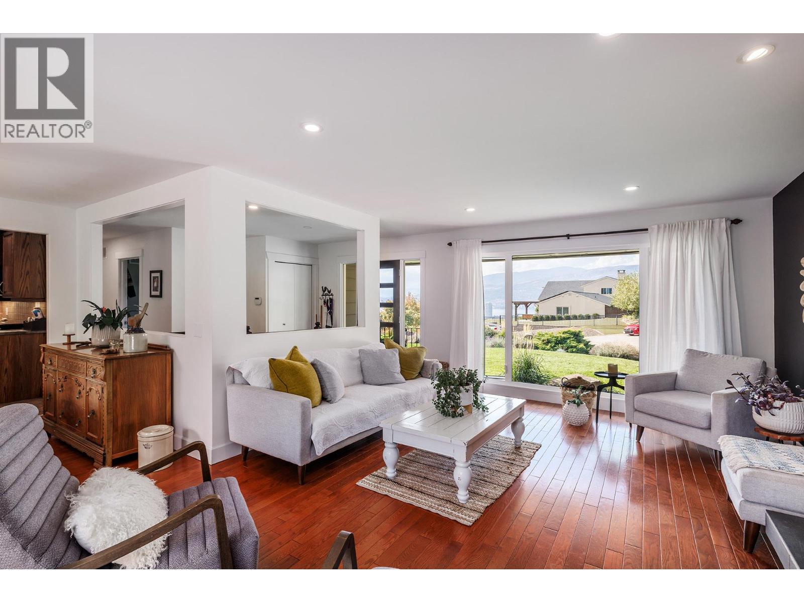 841 Churchill Court, Kelowna, British Columbia