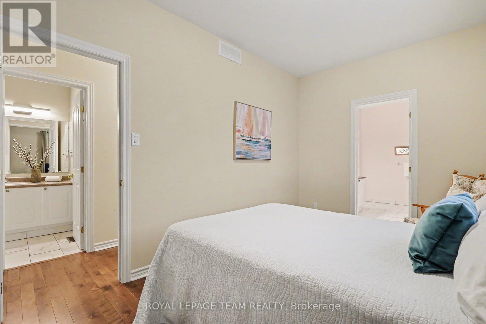 751 Vermillion Drive, Ottawa, Ontario  K1V 1V8 - Photo 24 - X12930136