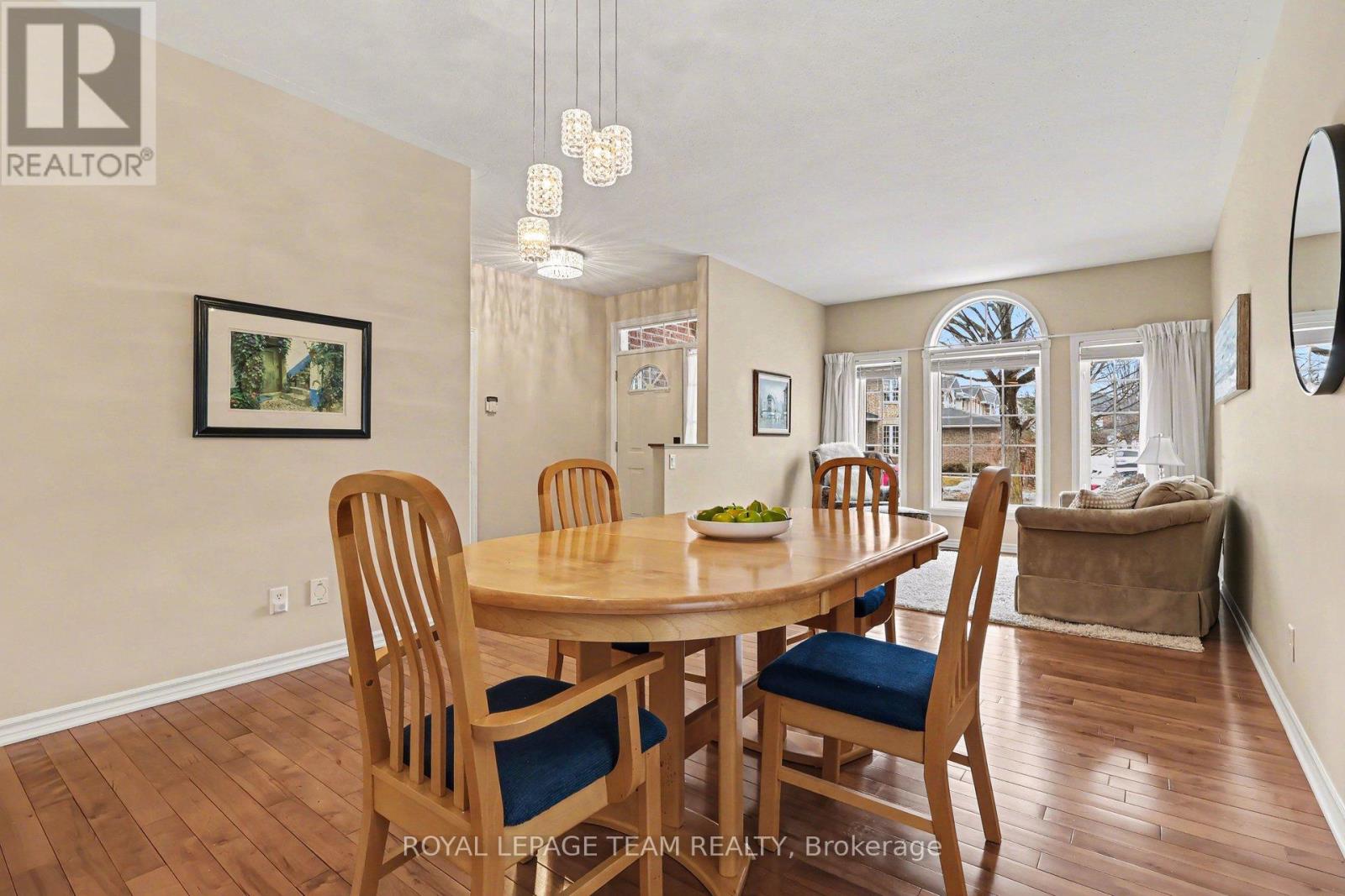 751 Vermillion Drive, Ottawa, Ontario  K1V 1V8 - Photo 9 - X12930136