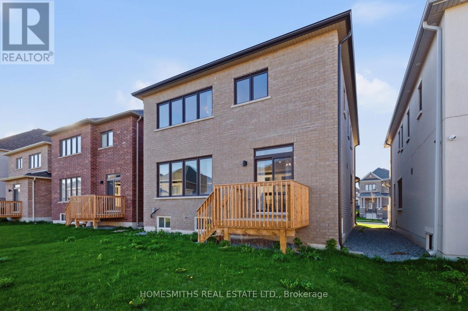 11 Northrop Avenue, Clarington (Newcastle), Ontario  L1B 0W6 - Photo 45 - E13069408