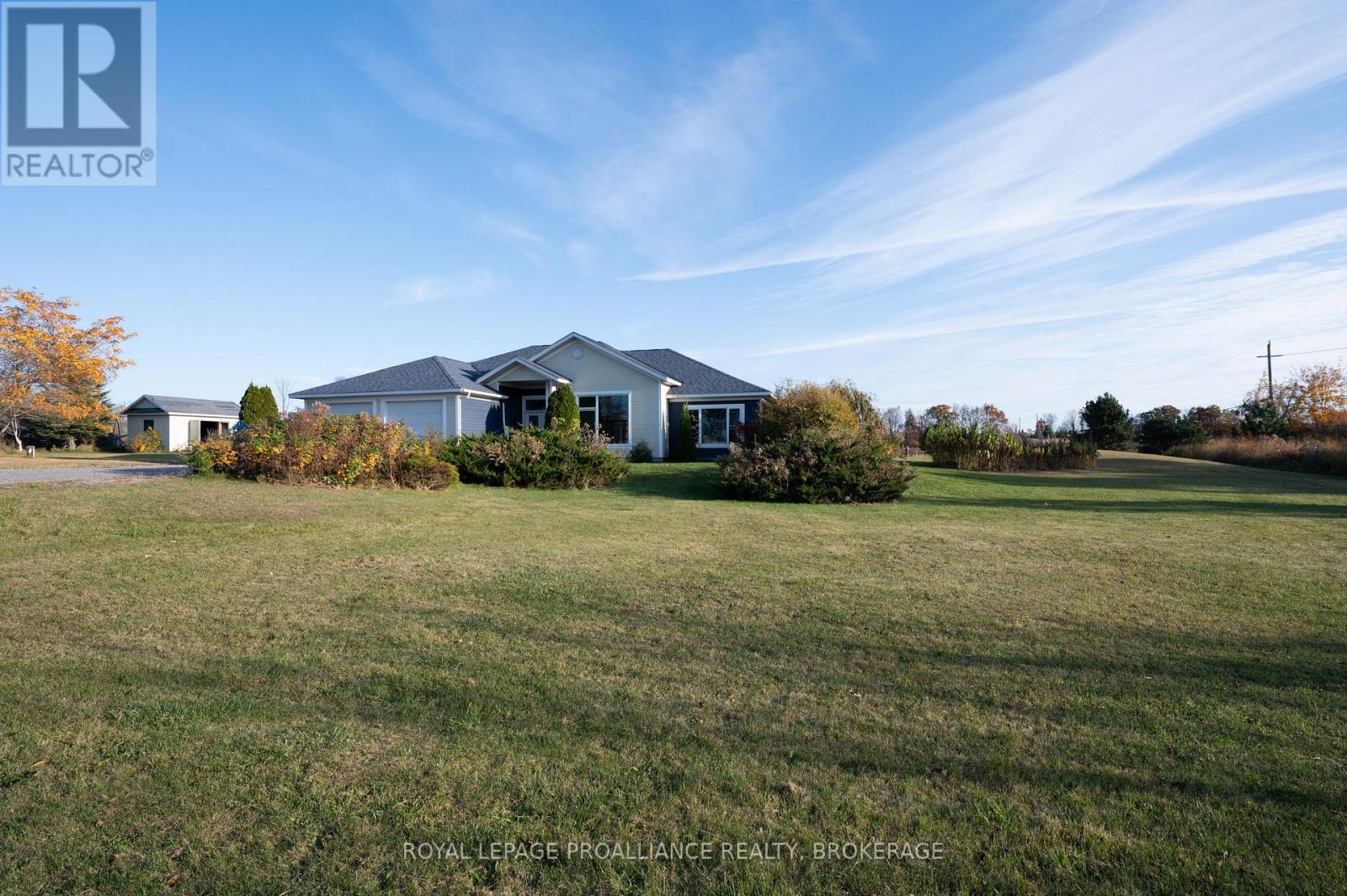 10 North Shore Road, Frontenac Islands, Ontario  K7G 2V6 - Photo 2 - X13069036