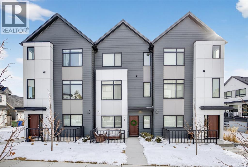 10 Currie Walk SW, Calgary, Alberta  T3E 8H6 - Photo 1 - A2297097