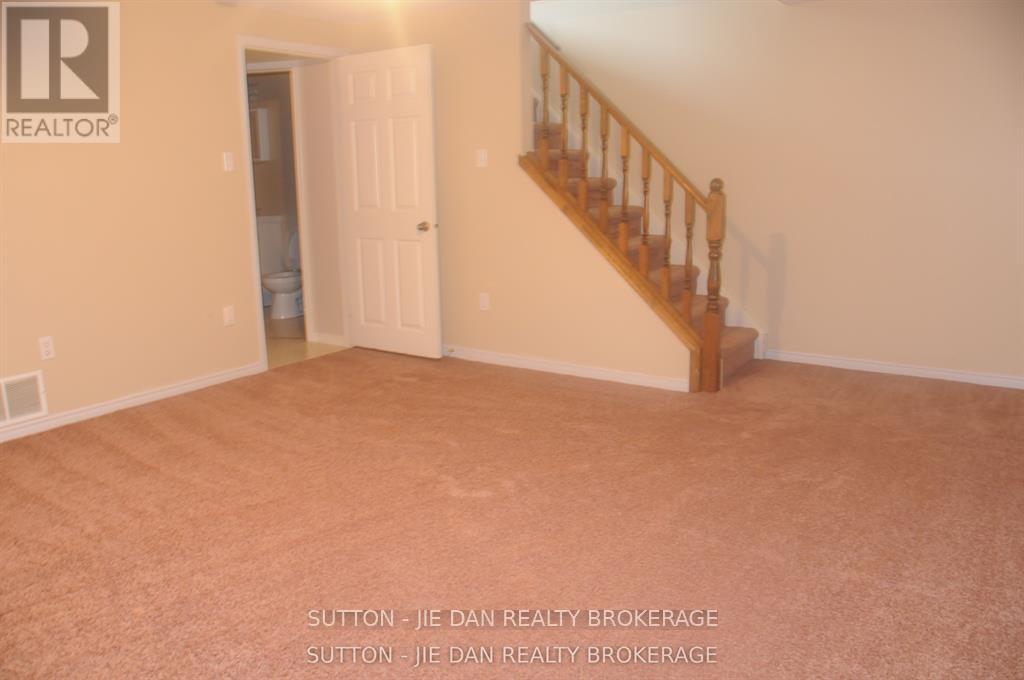 63 - 70 Chapman Court, London North, Ontario  N6G 4Z9 - Photo 5 - X13069038