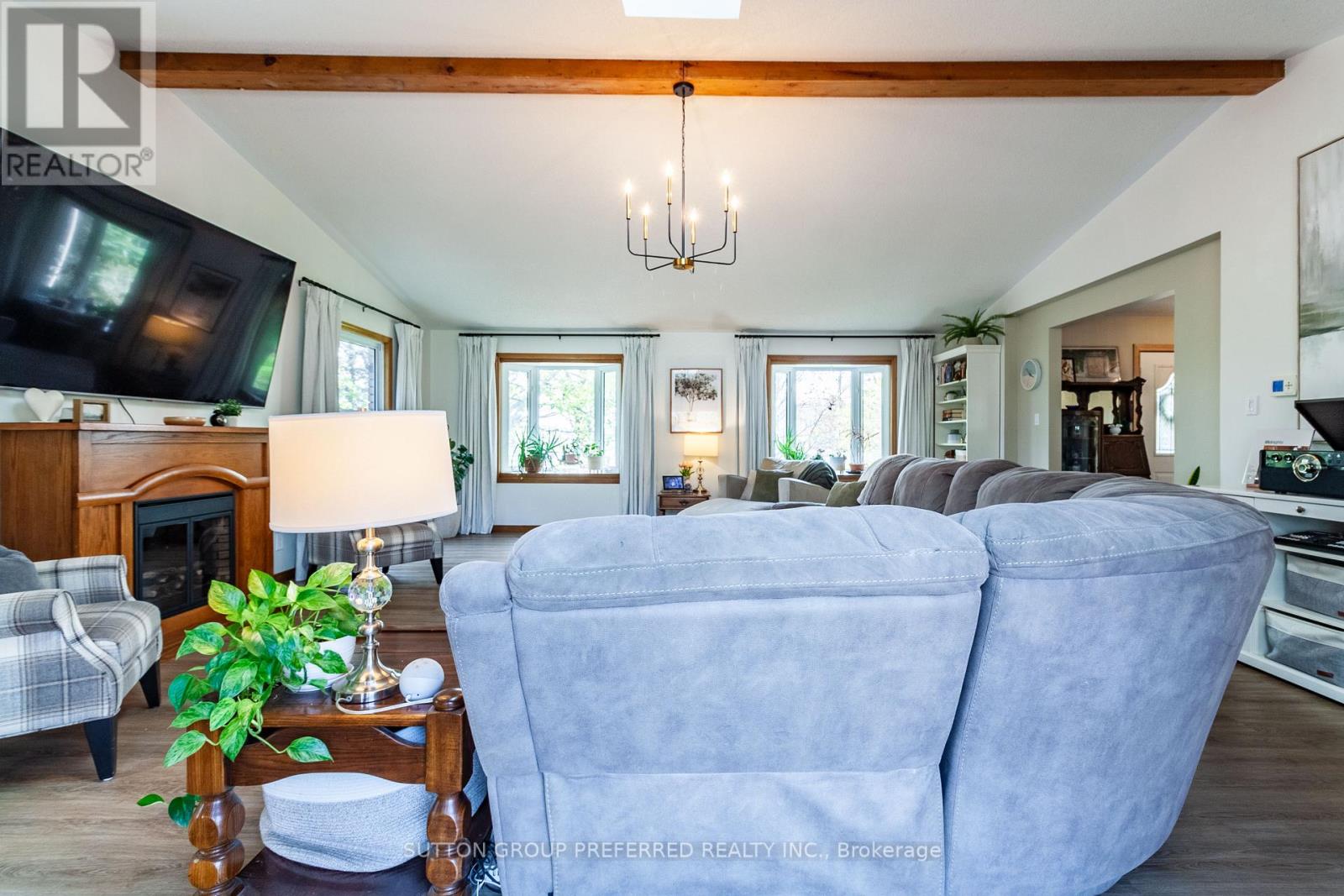 8034 Imperial Road, Malahide, Ontario  N5H 2R2 - Photo 12 - X13069084