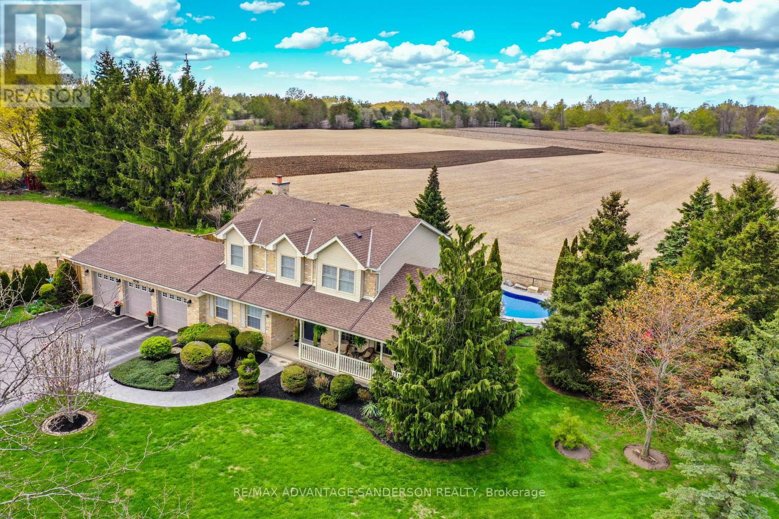 $1,395,000975 Sunningdale Road W, London North, Ontario
