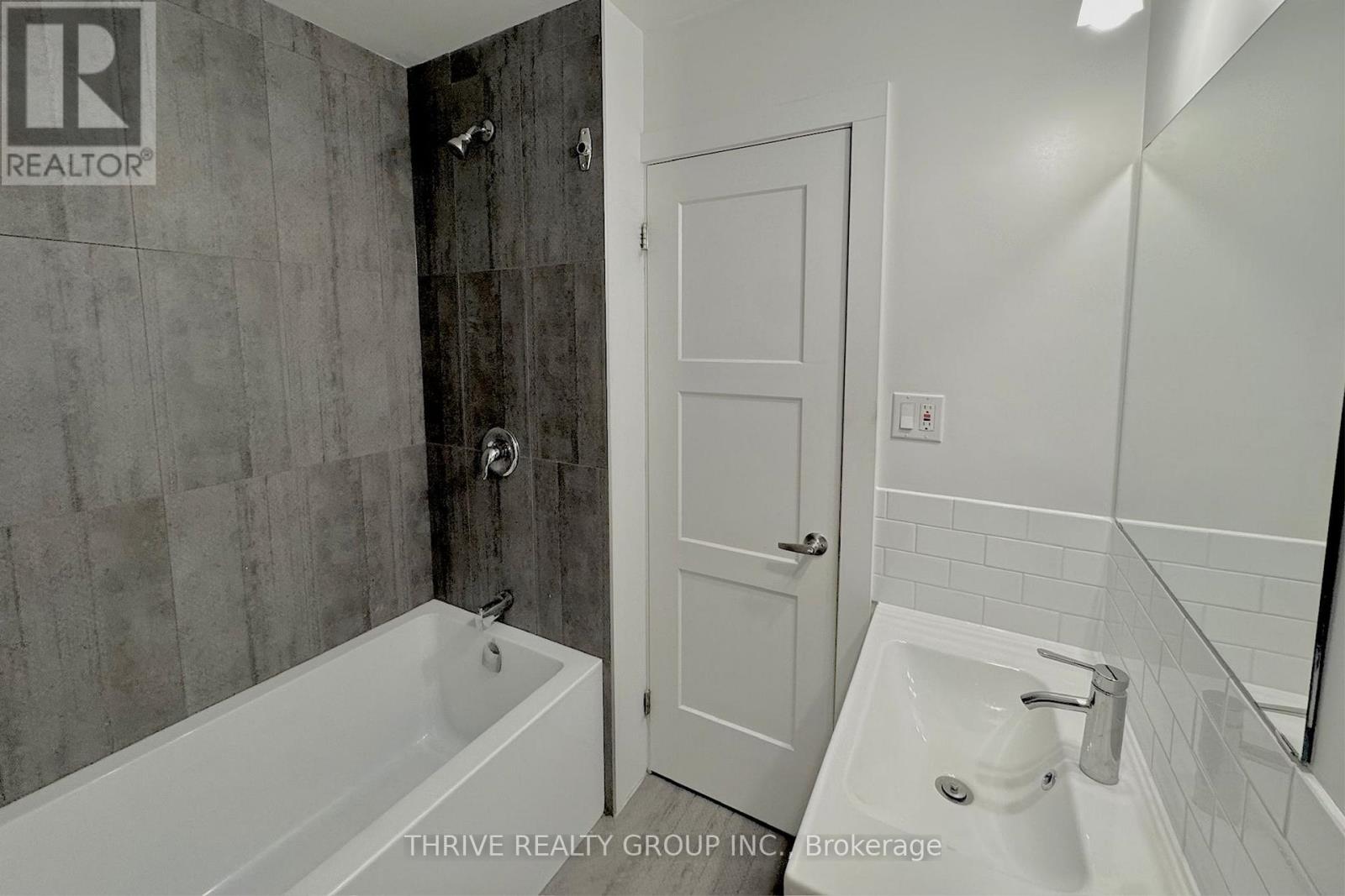 49 Toulon Crescent, London East, Ontario  N6V 1J4 - Photo 10 - X13069282