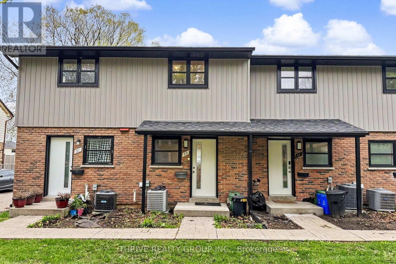 49 Toulon Crescent, London East, Ontario  N6V 1J4 - Photo 2 - X13069282