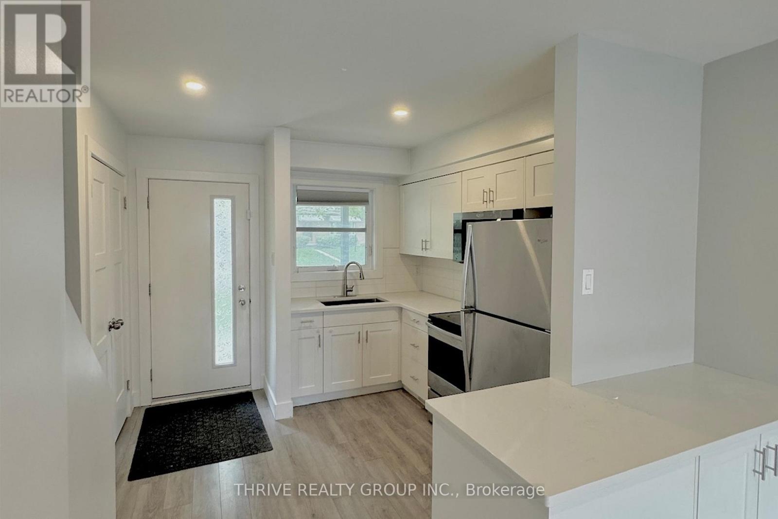 49 Toulon Crescent, London East, Ontario  N6V 1J4 - Photo 3 - X13069282