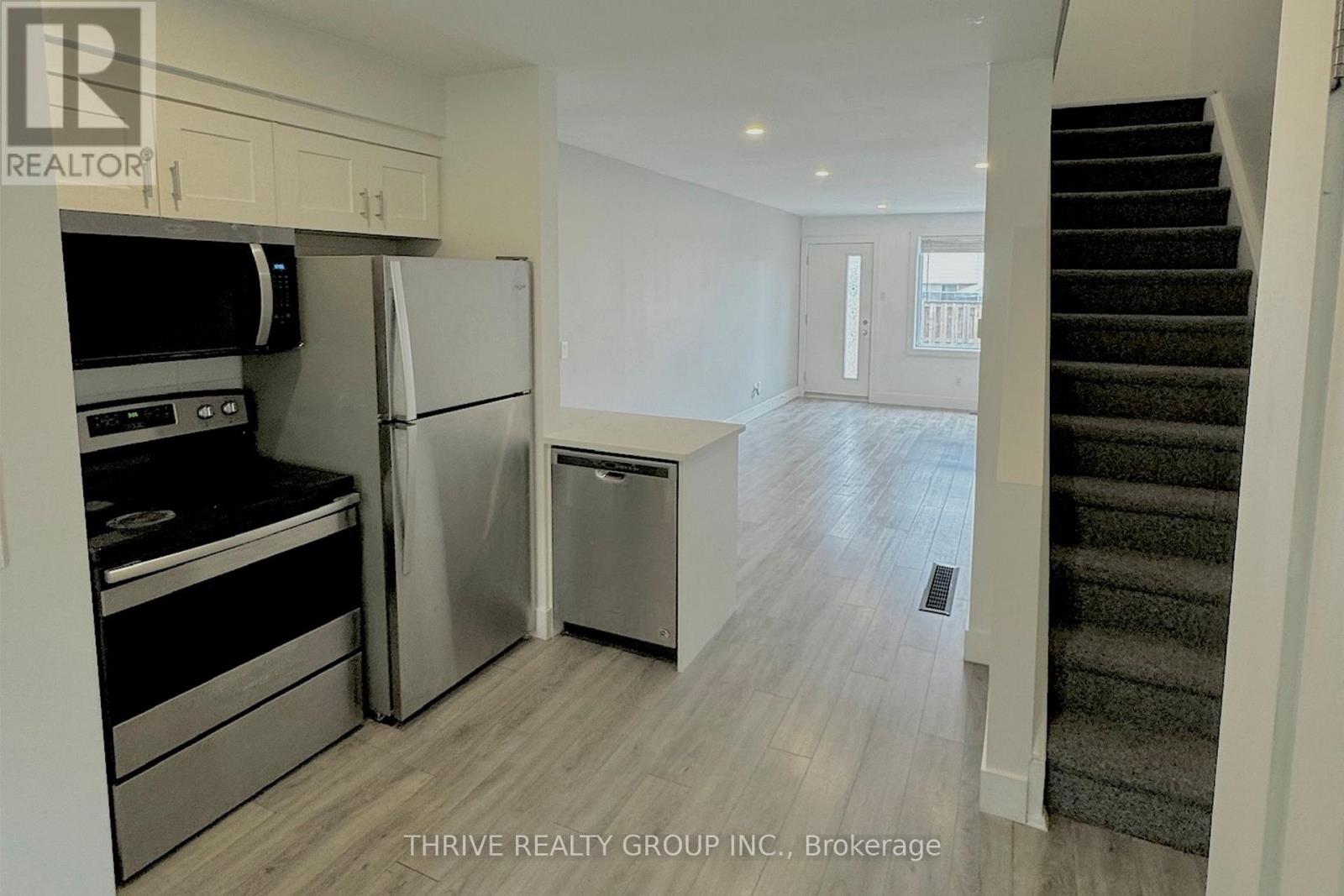 49 Toulon Crescent, London East, Ontario  N6V 1J4 - Photo 5 - X13069282