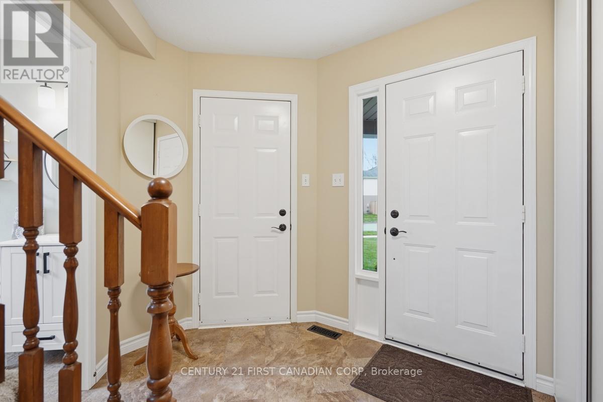792 Guildwood Boulevard, London North, Ontario  N6H 5G2 - Photo 6 - X13069298