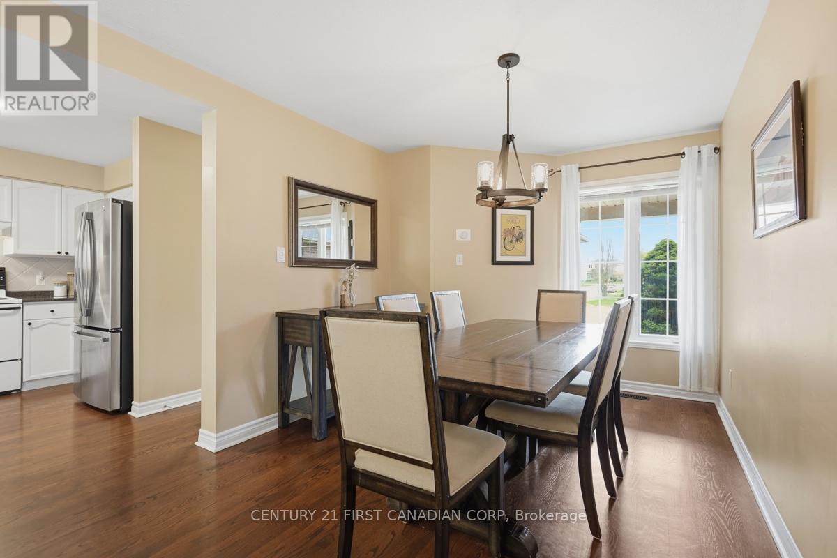 792 Guildwood Boulevard, London North, Ontario  N6H 5G2 - Photo 8 - X13069298