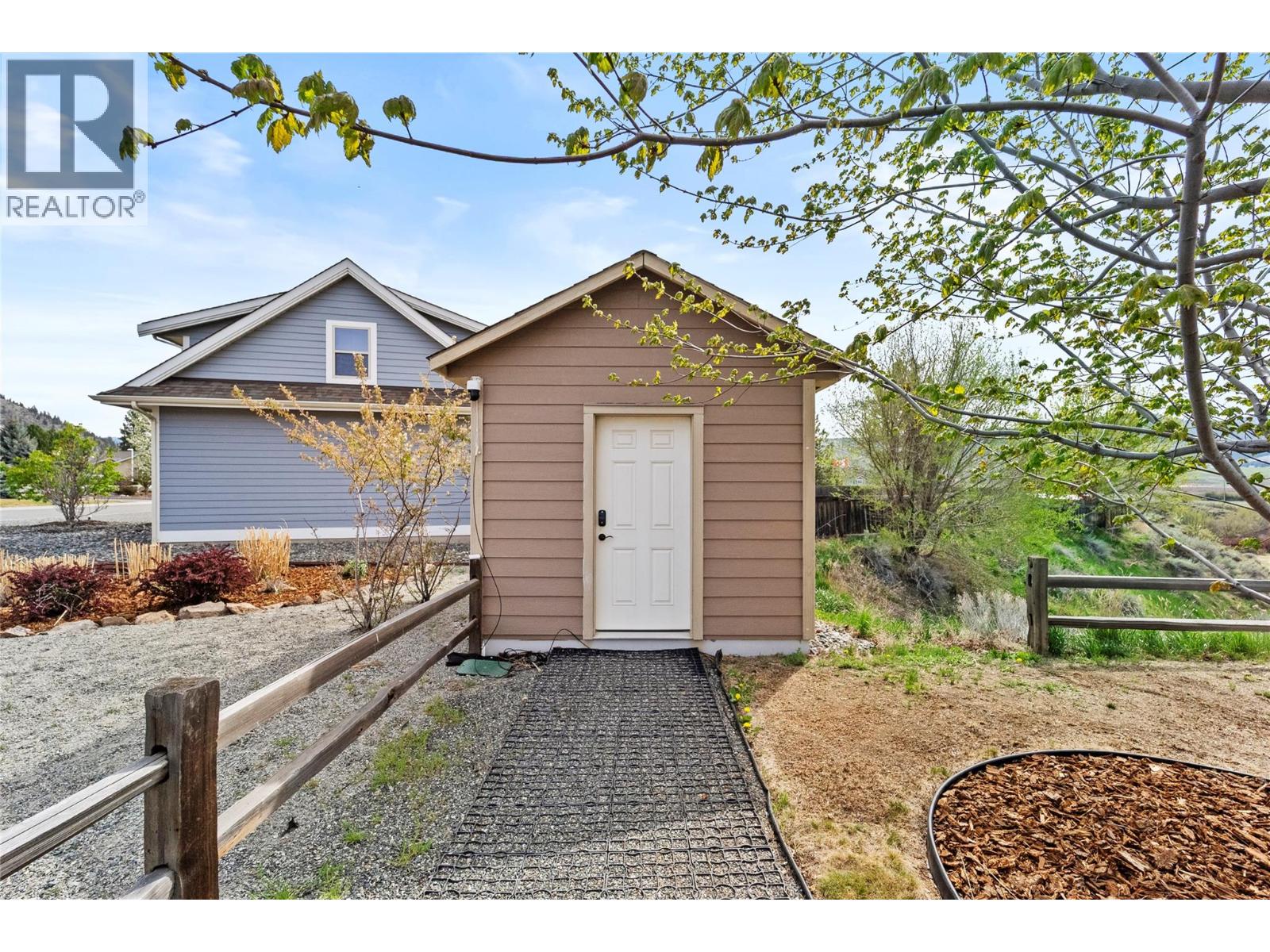 2414 Spring Bank Avenue, Merritt, British Columbia  V1K 1S1 - Photo 39 - 10384511