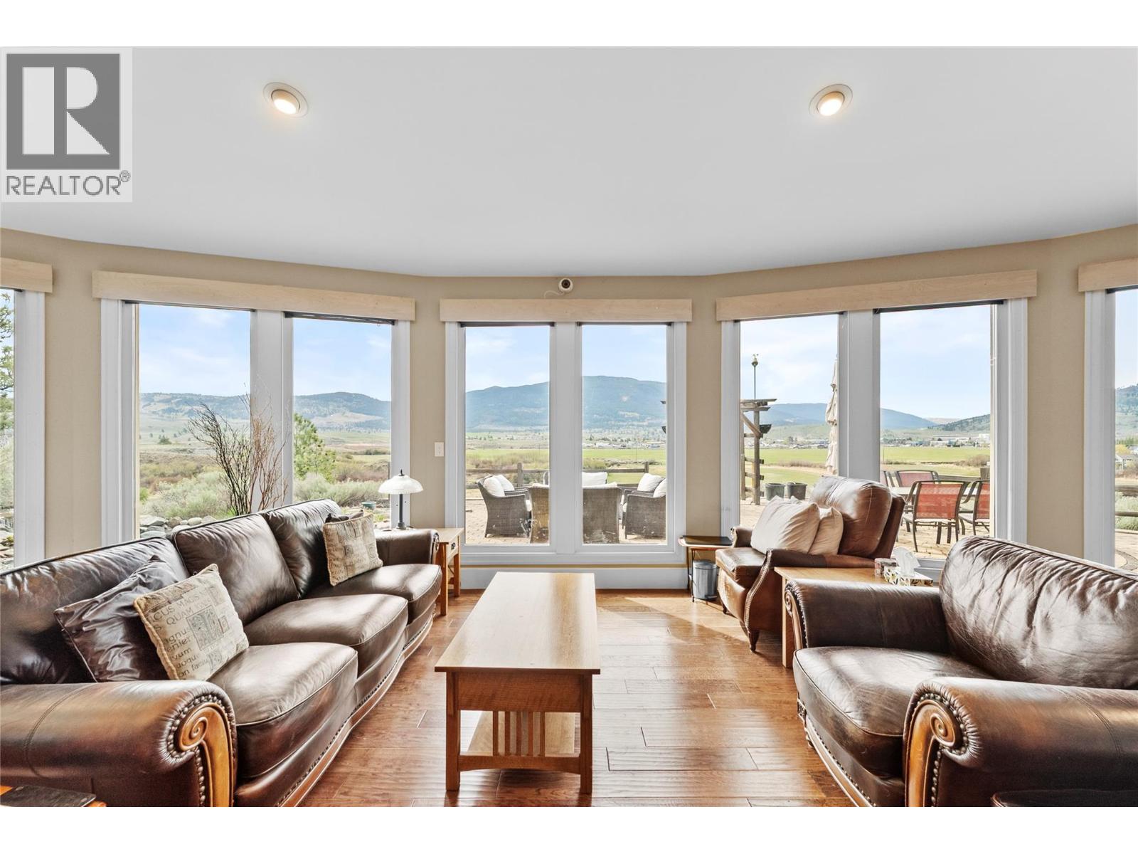 2414 Spring Bank Avenue, Merritt, British Columbia  V1K 1S1 - Photo 7 - 10384511