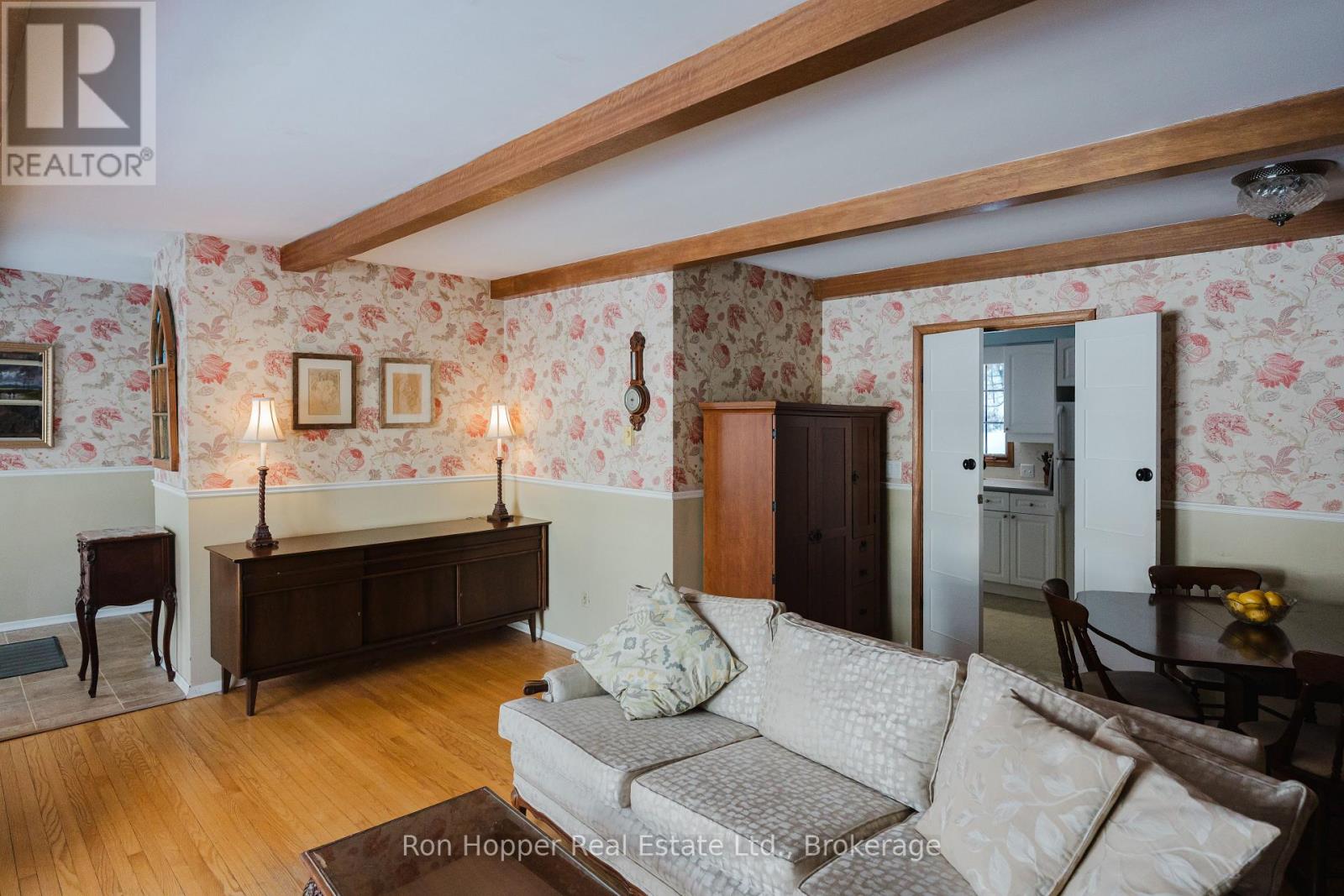 340 2nd Avenue W, Owen Sound, Ontario  N4K 4L7 - Photo 9 - X12537432