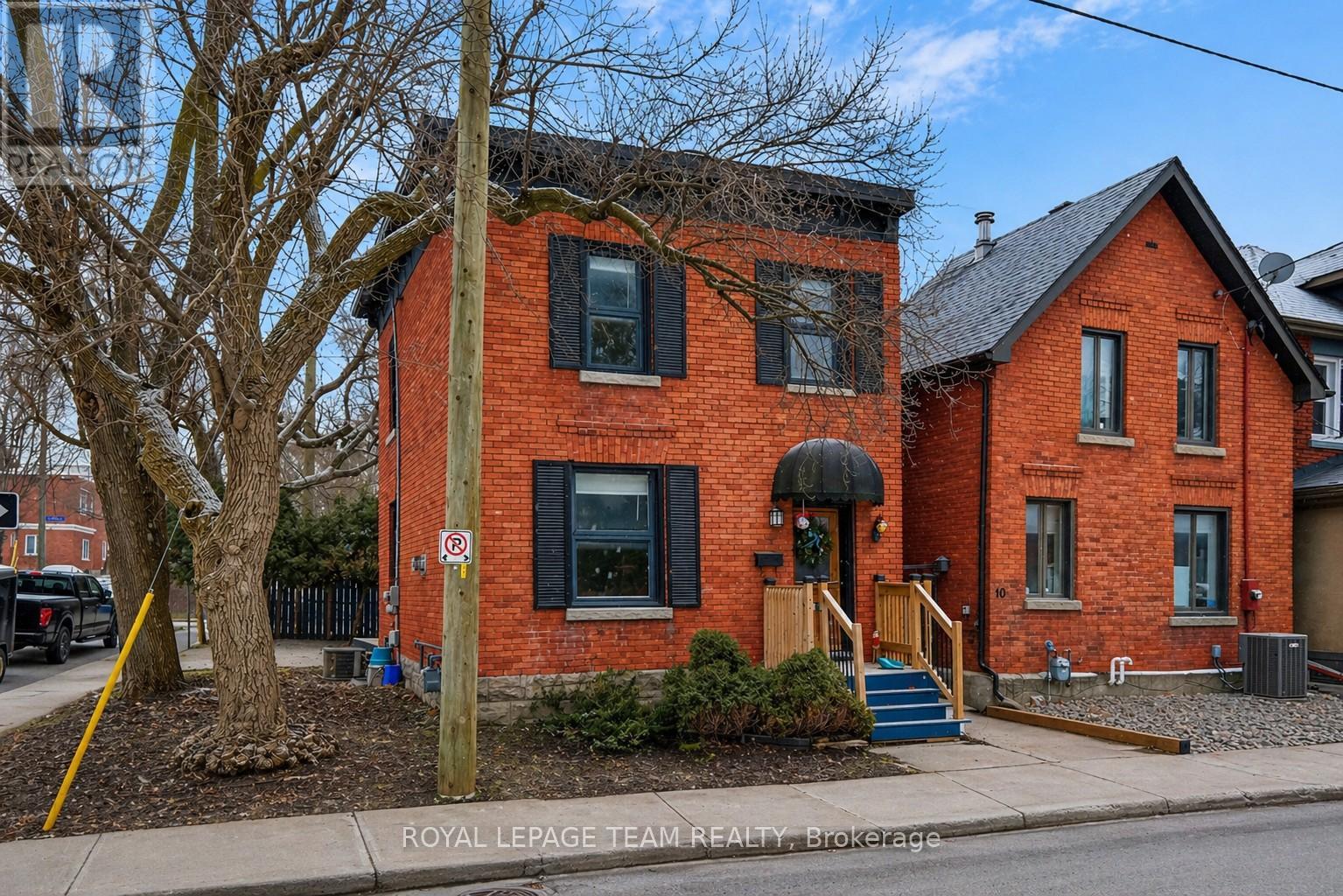 8 LEWIS STREET, Ottawa, Ontario